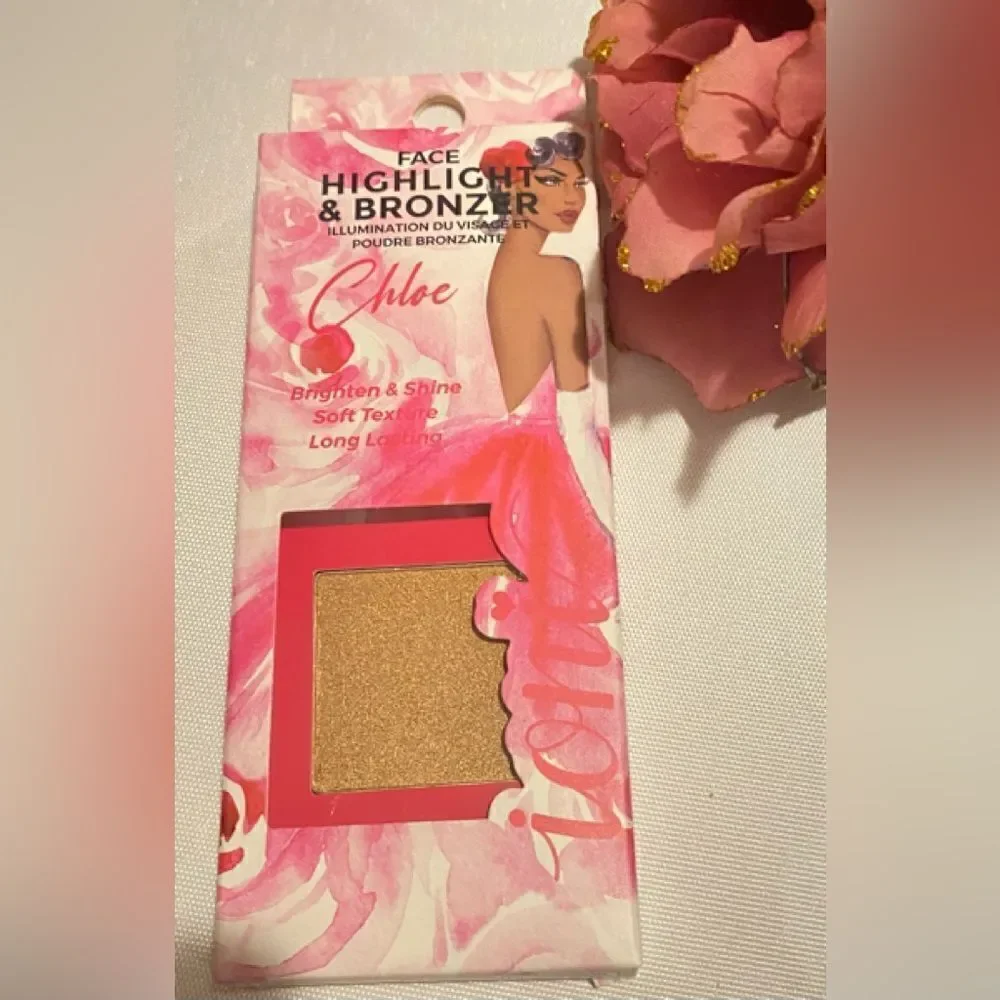 🛍️Face Highlight & Bronzer Brighten &Shine Soft Texture💥long lasting Chloe 3g